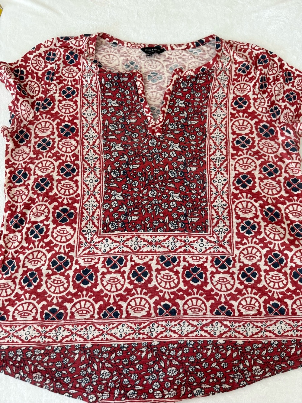 Lucky Brand Womens Size L Mixed Floral Block Notch Neck Top D82